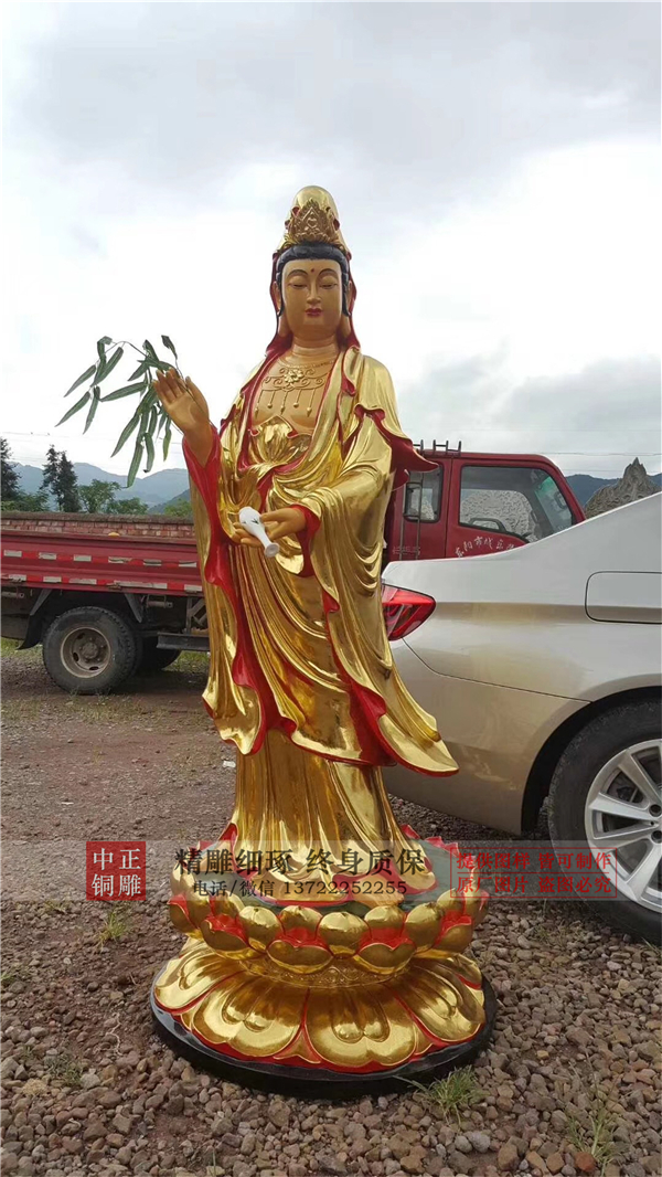 如意輪觀音雕塑