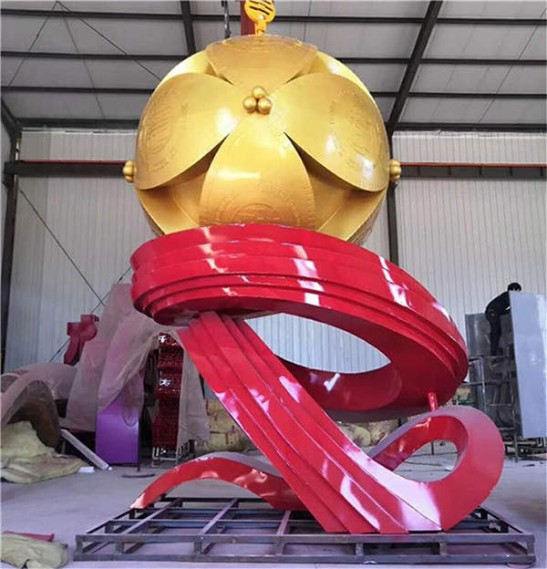 中國(guó)結(jié)雕塑價(jià)格.jpg 中國(guó)結(jié)雕塑價(jià)格.jpg