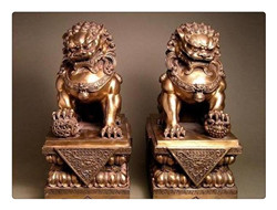 一對大門口銅獅子雕塑