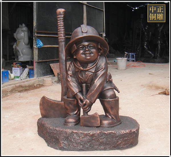 現代人物雕塑.jpg 現代人物雕塑.jpg