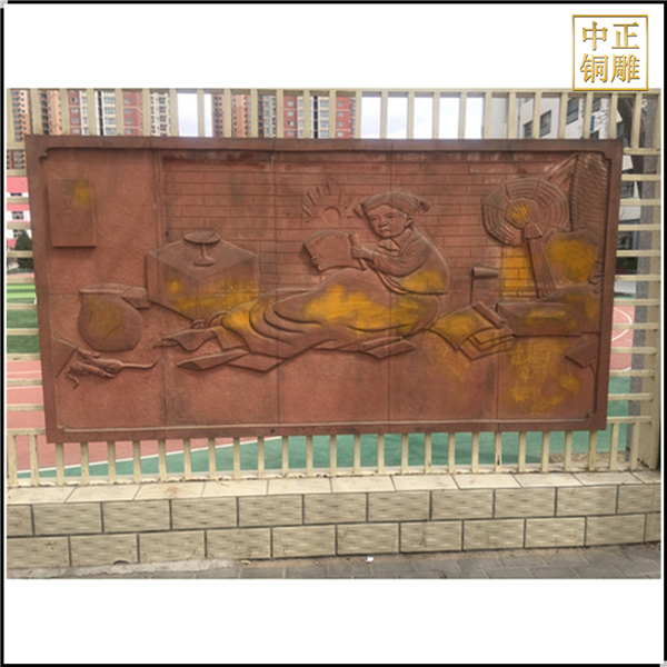 校園文化雕塑.jpg 校園文化雕塑.jpg