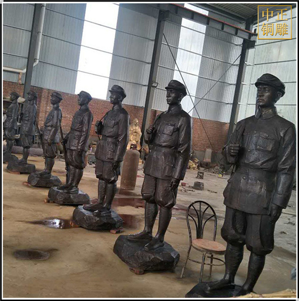 抗戰時期人物銅雕塑