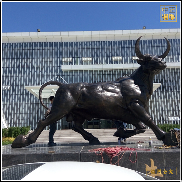 h大型鎏金銅牛定制價錢.jpg