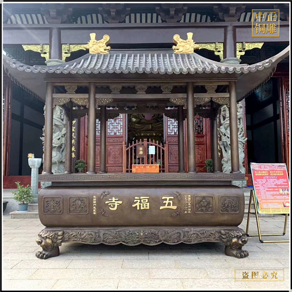 1.大型寺廟大殿前鑄銅香爐.jpg