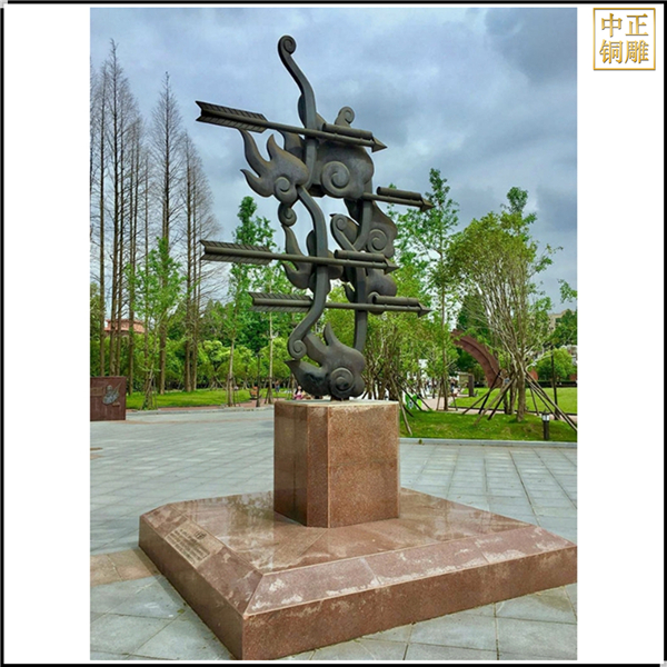 戶外廣場銅雕塑.jpg